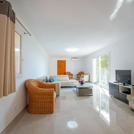 Yasmine By Interhome Villa Cavalaire-sur-Mer